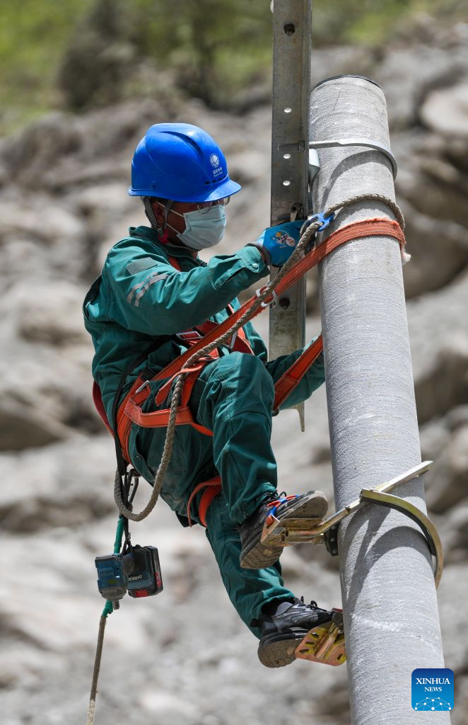 Power restored at mudslide-hit border port in China's Xizang
