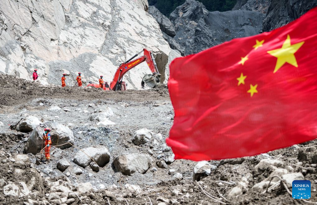Rescue operations intensified as road access to mudslide-hit Gyirong Port basically restored