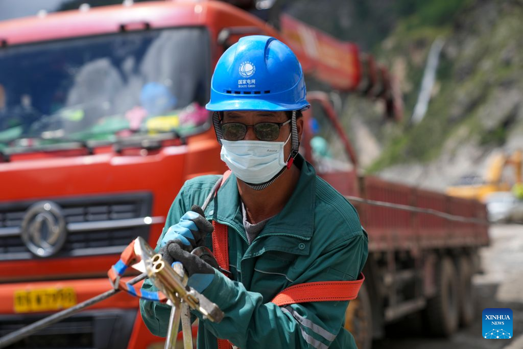 Power restored at mudslide-hit border port in China's Xizang