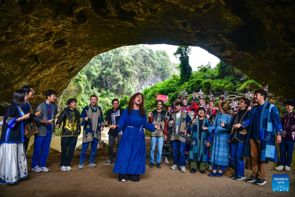Heartwarming moments of China-U.S. people-to-people exchanges