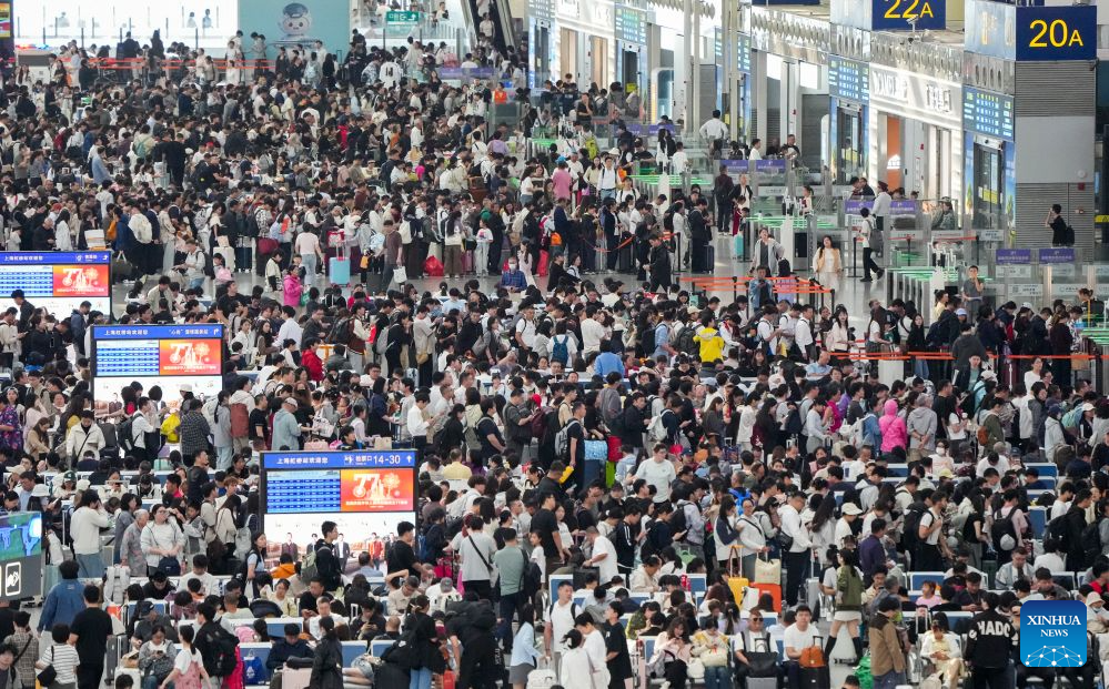 China's railways see holiday return peak amid vibrant tourism market