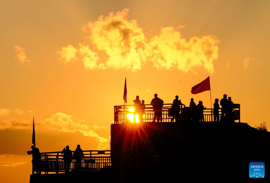 Sea views captured at sunrise in Rongcheng, E China