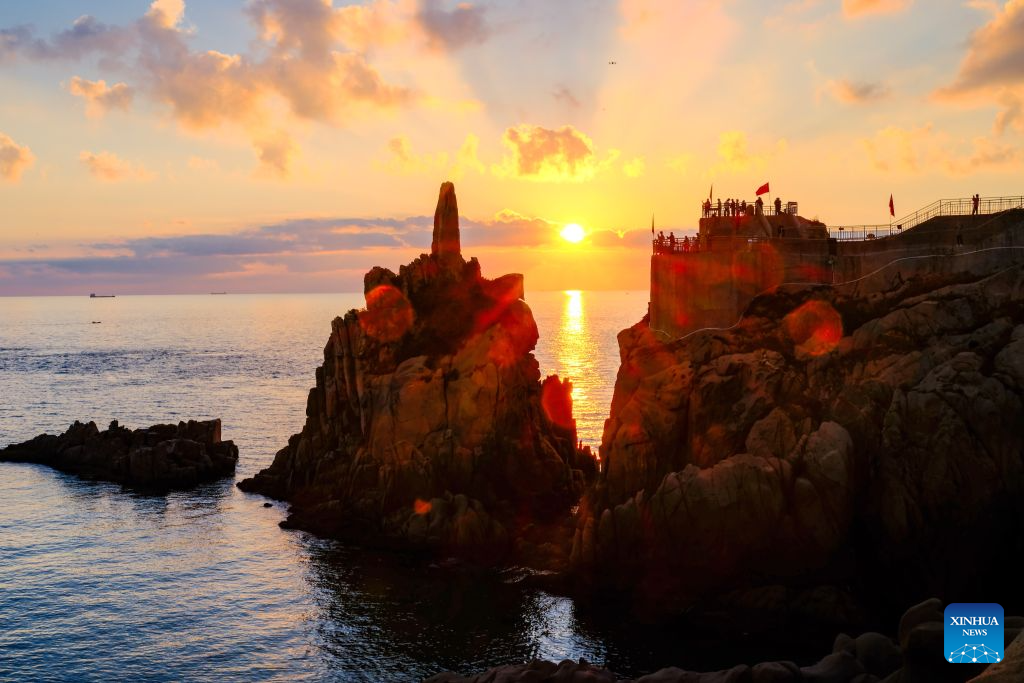 Sea views captured at sunrise in Rongcheng, E China