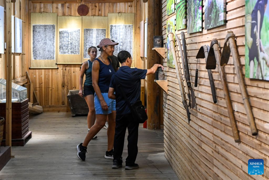 Foreign visitors flock to Longji to experience traditional Chinese rural life