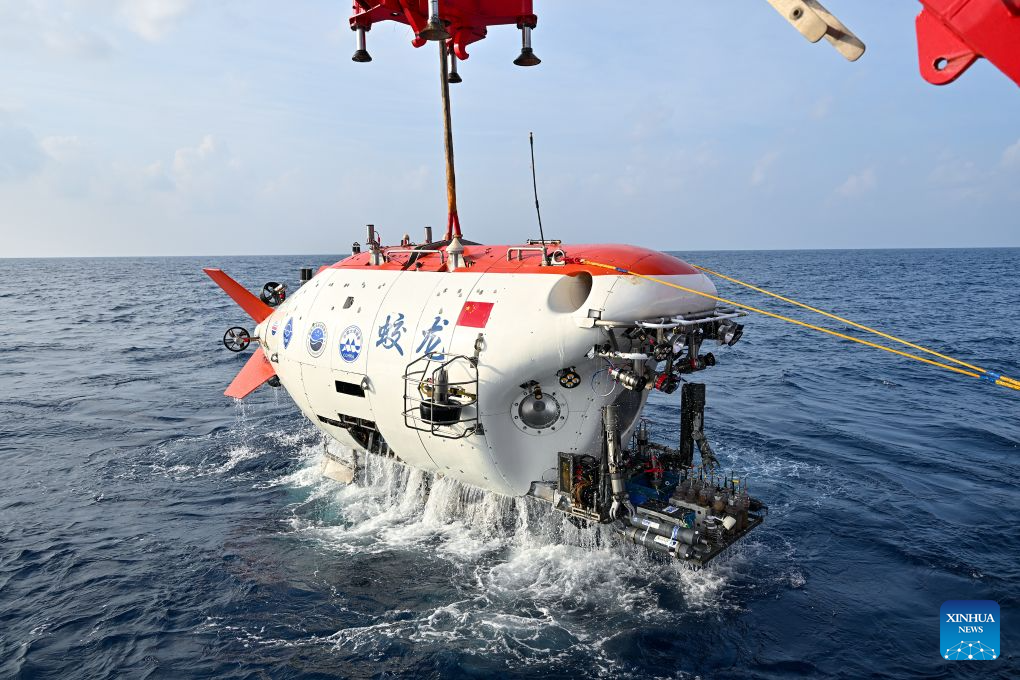 China's manned deep-sea submersible completes 467th dive