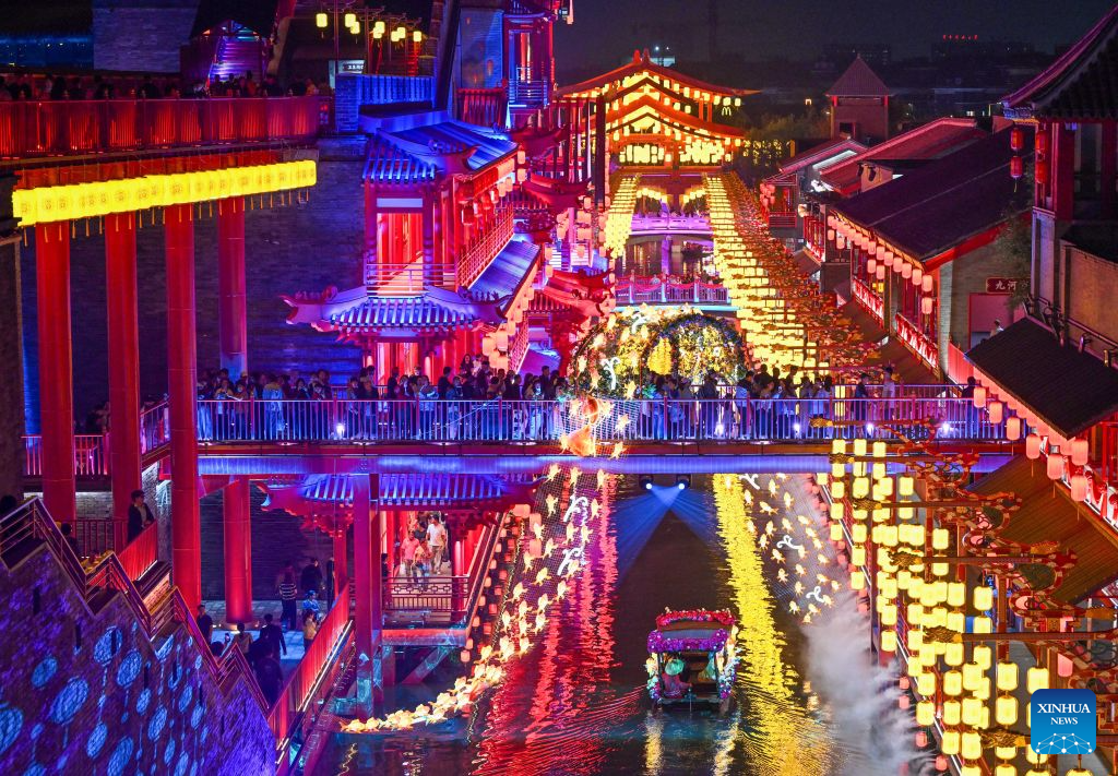 Cultural and tourism complex in Tianjin's ancient town launches trial operation