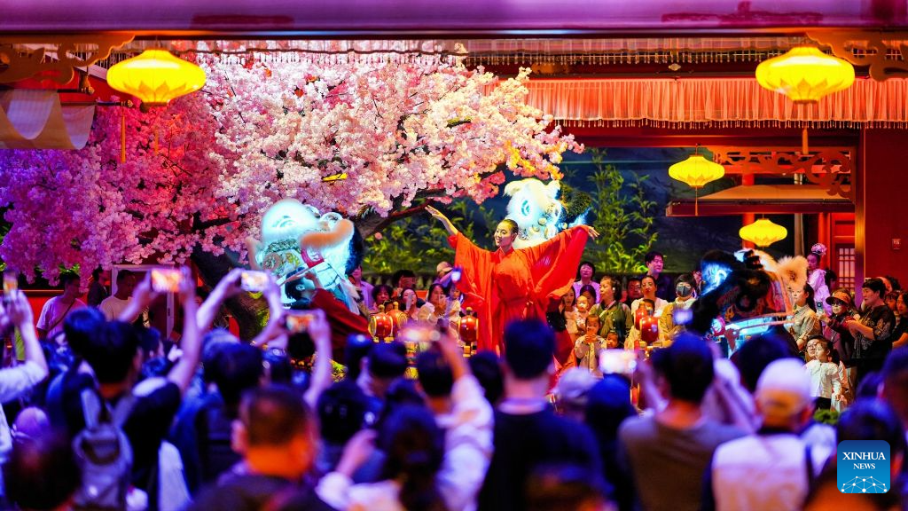 Cultural and tourism complex in Tianjin's ancient town launches trial operation