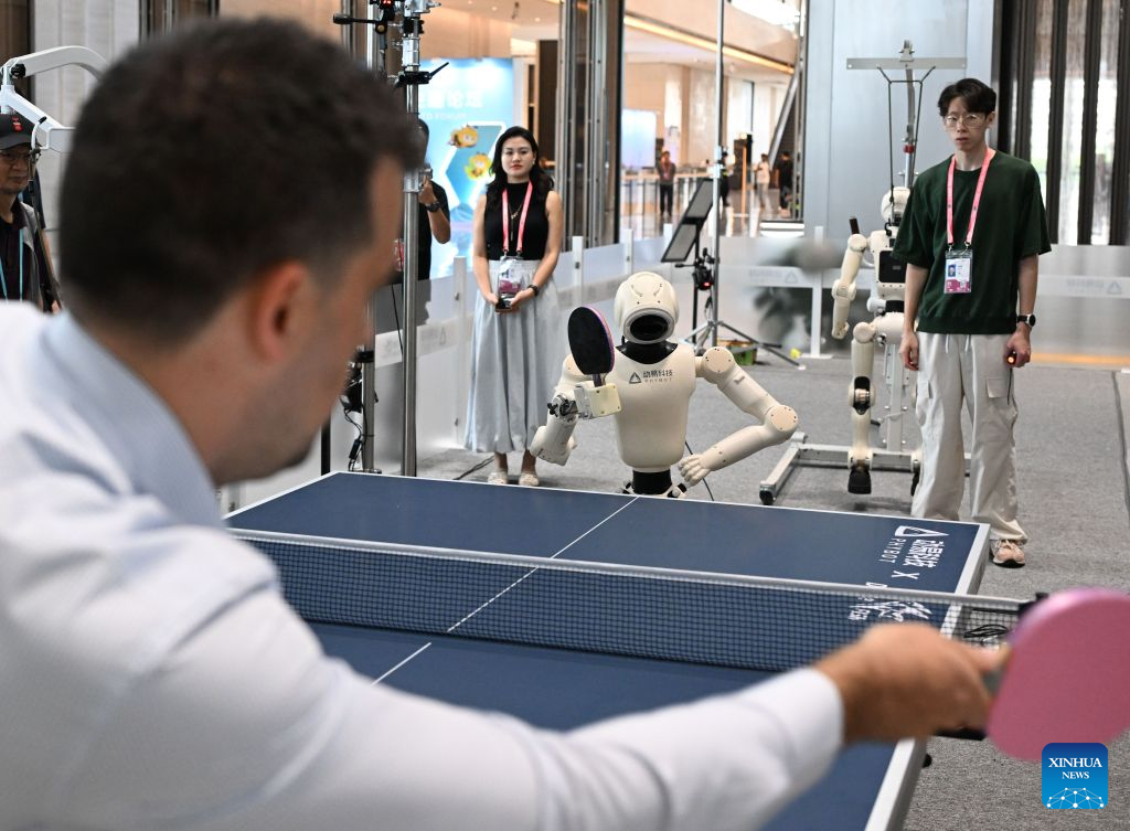 Overseas buyer attendance at first phase of China's Canton Fair hits record high