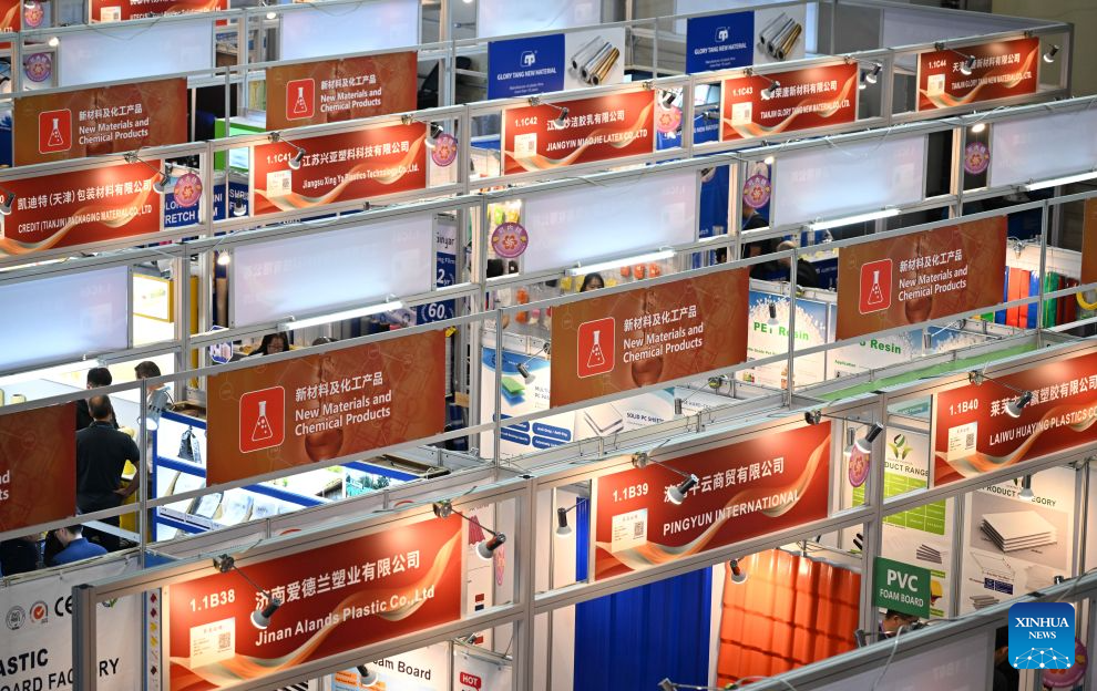 Overseas buyer attendance at first phase of China's Canton Fair hits record high
