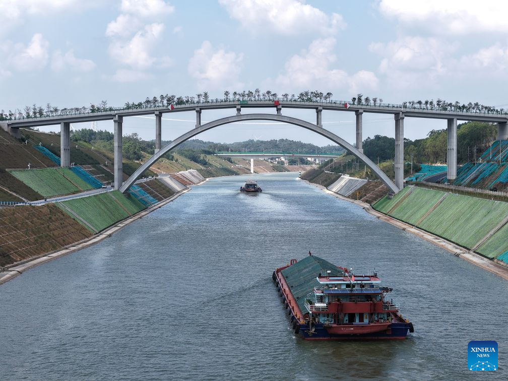 Cargo throughput of Pinglu Canal surpasses 1 mln tonnes in S China's Guangxi