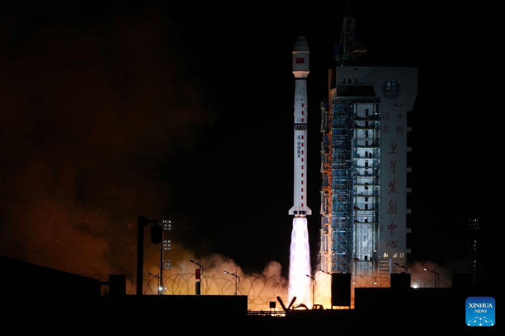 China launches new remote sensing satellite groups