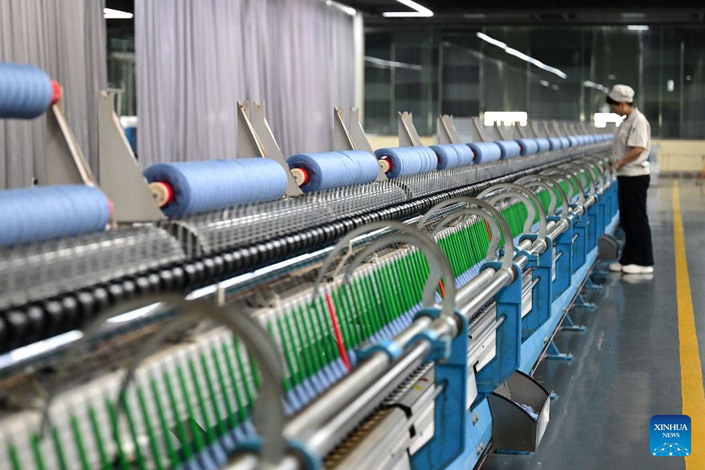 A glimpse of cashmere processing and sales hub in China's Hebei