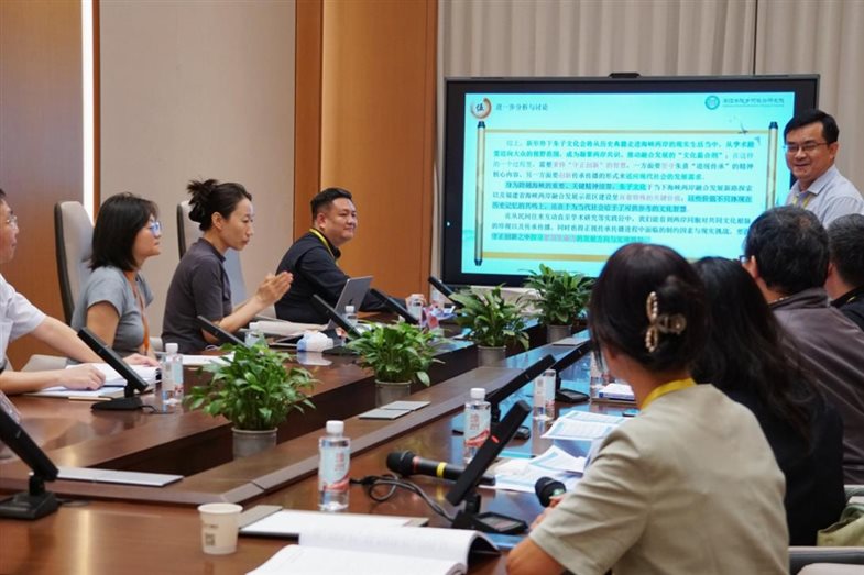 第十五届海峡两岸华文出版与文化创意学术论坛在福建漳州举行