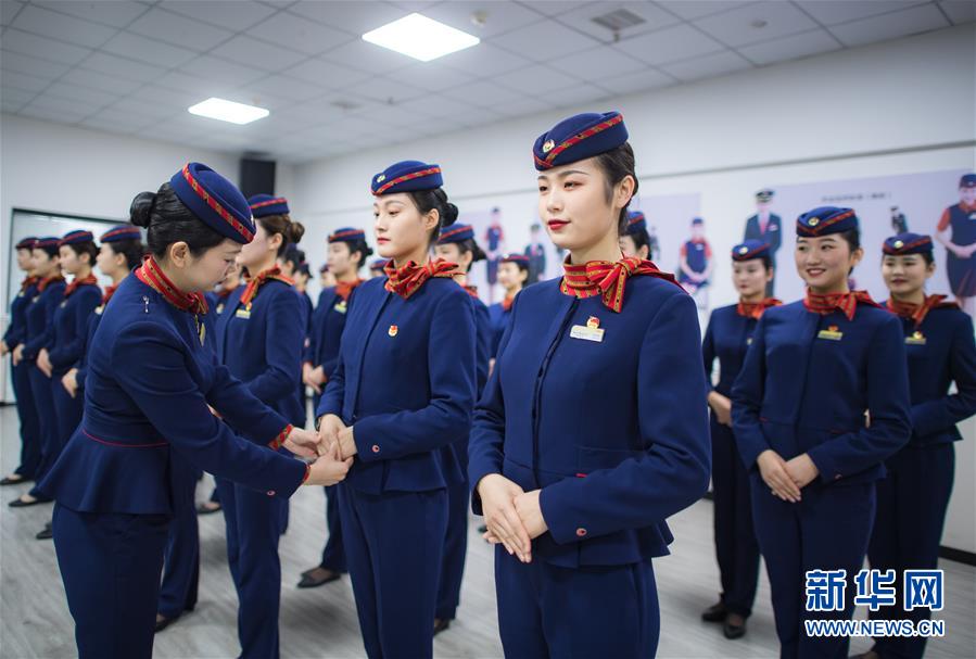 《我和我的祖国》图书电影同步首发
