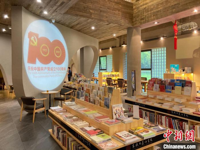 阅读服务“唤醒”古都文化 实体书店让书香“飘满”京城