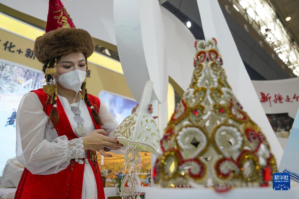 新疆制造精彩亮相中国－亚欧博览会