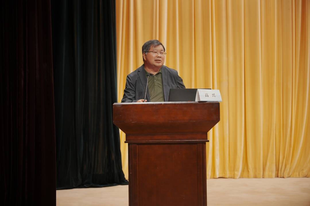 中外学者相聚西昌分析吉狄马加诗歌：“开辟出一条独特的路径”