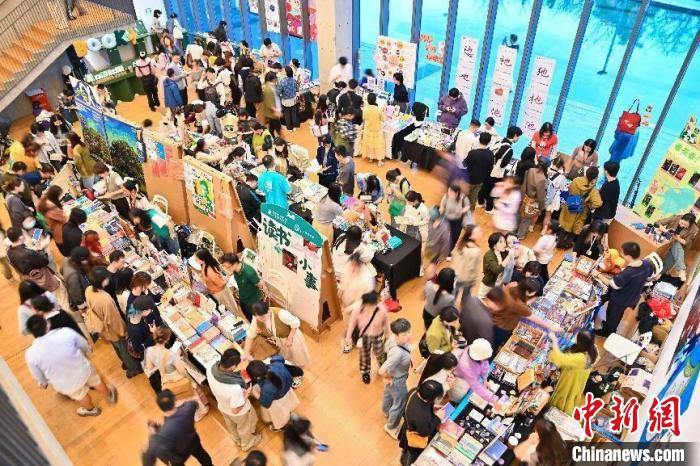 图书市集走进美术馆 趣味展览、文化沙龙将让读书“潮”起来