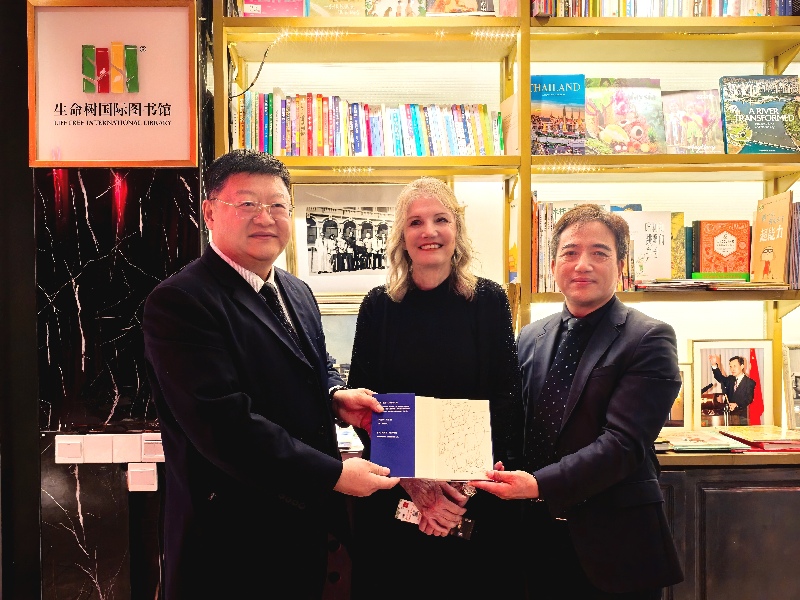 《威尔斯登巷的钢琴家》中文版在京发布 “钢琴+讲述”诠释音乐的力量