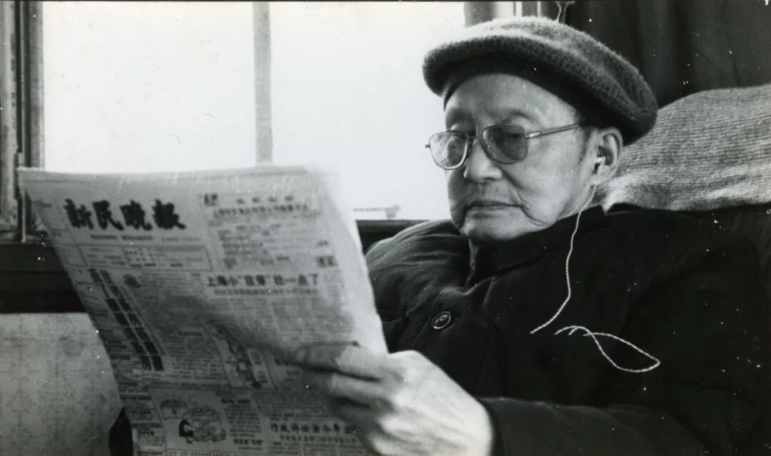 赵超构手迹,片纸只字载文骨