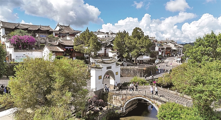 秋日文旅暖经济