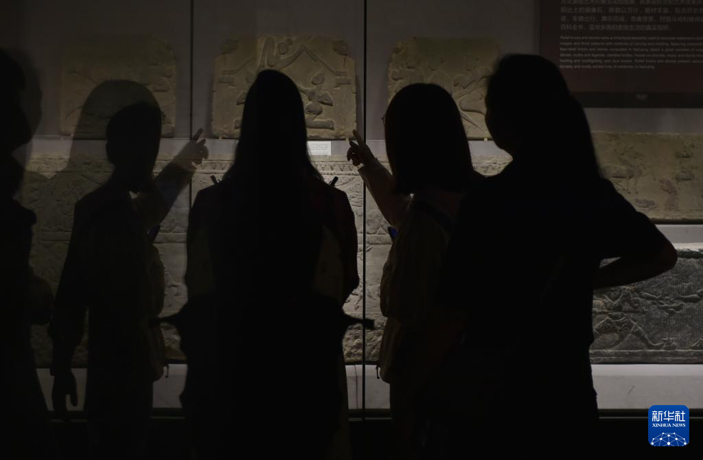 “行走河南·读懂中国”考古发现集中采访活动启动