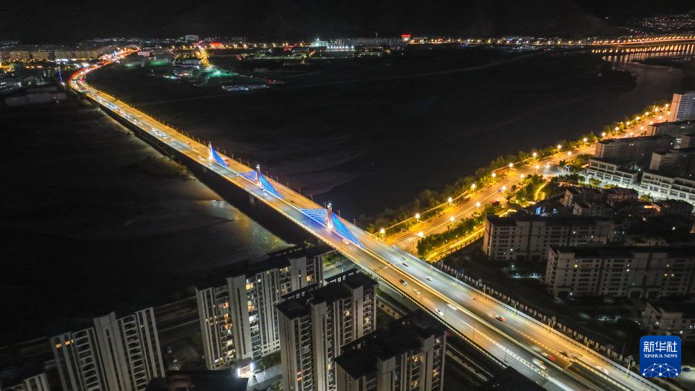 拉萨河上的桥