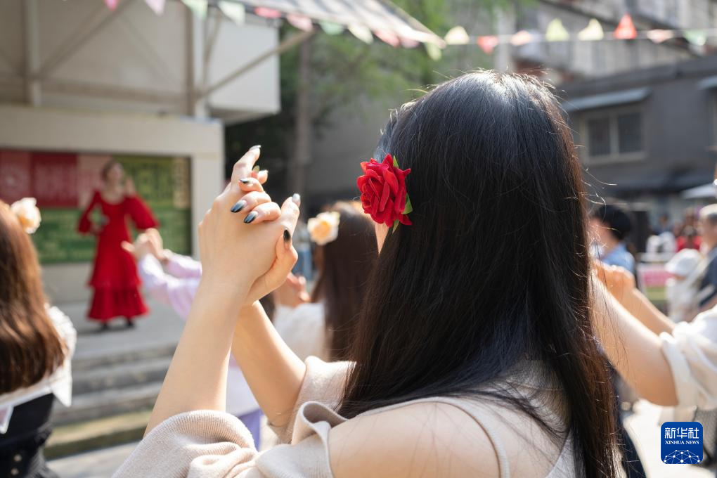 成都街巷的社区戏剧节