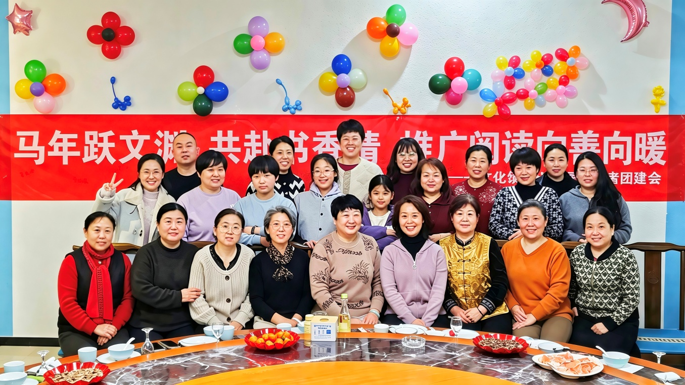 志愿者十年成就“润心书屋”