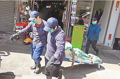 其中家住何文田豪宅壯漢,23日凌晨偕同女友人在土瓜灣踏單車夜遊,途至