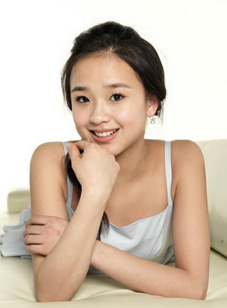 孙妍床上睡衣秀一字马