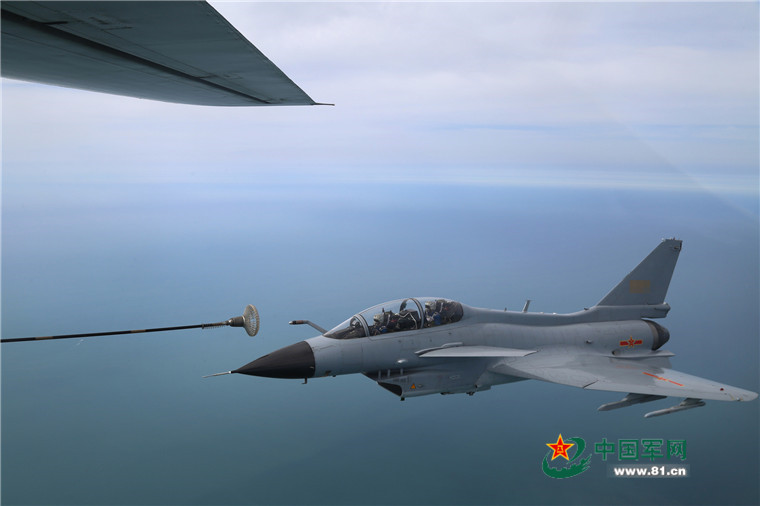 空中加油备战远海训练